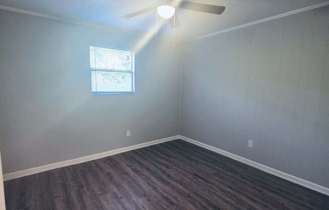 2 beds, 1 bath, 692 sqft, $1,095, Unit 100-A