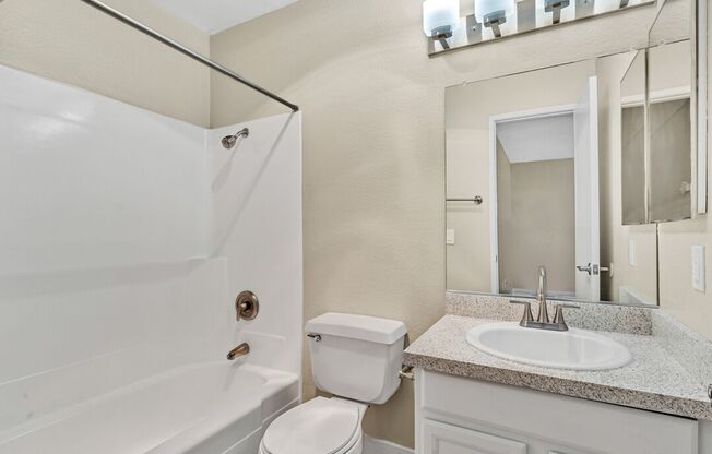 1 bed, 1 bath, 450 sqft, $1,832, Unit Unit 015