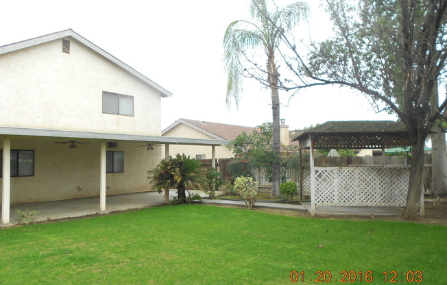 3 beds, 2 baths, $1,950