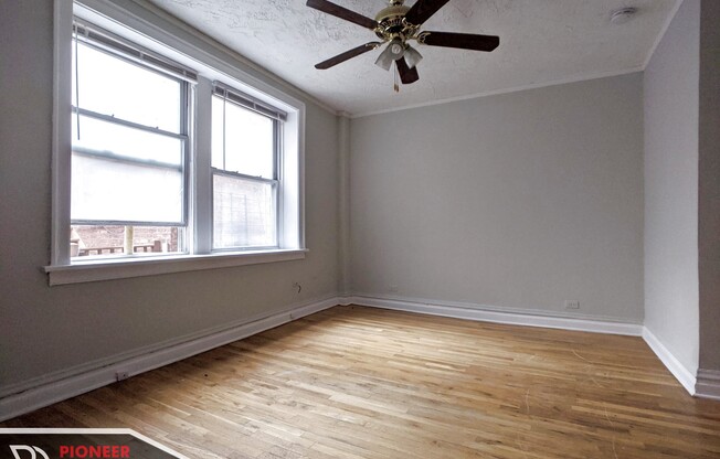 711 W Belmont Ave