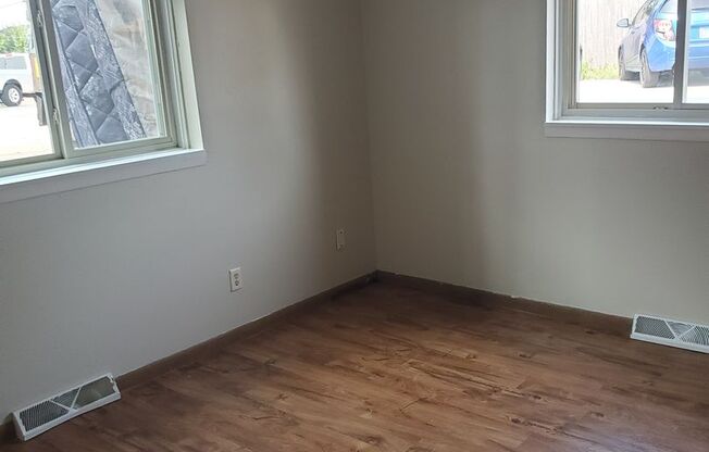 1 bed, 1 bath, 650 sqft, $725, Unit 2