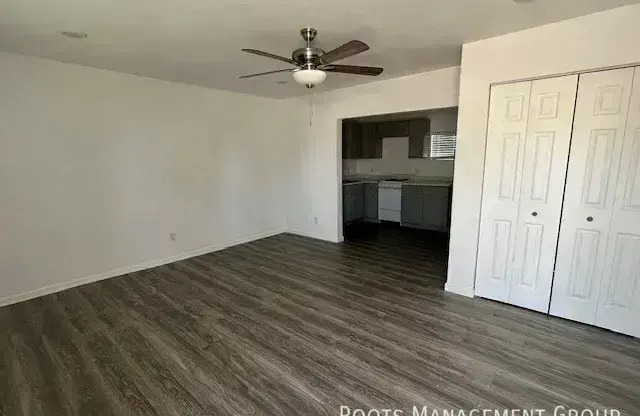 1707 E APACHE BLVD
