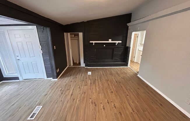 Easy and Breezy on Lakeview **1/2 Off 1st Month's Rent**