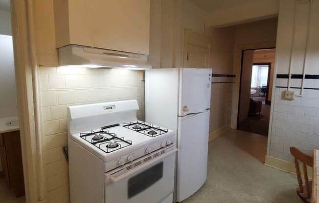 1 bed, 1 bath, $1,395, Unit 2