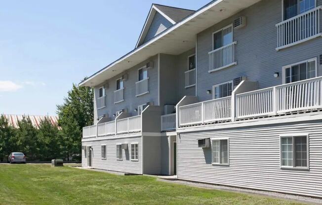 Rivers Edge Apartments