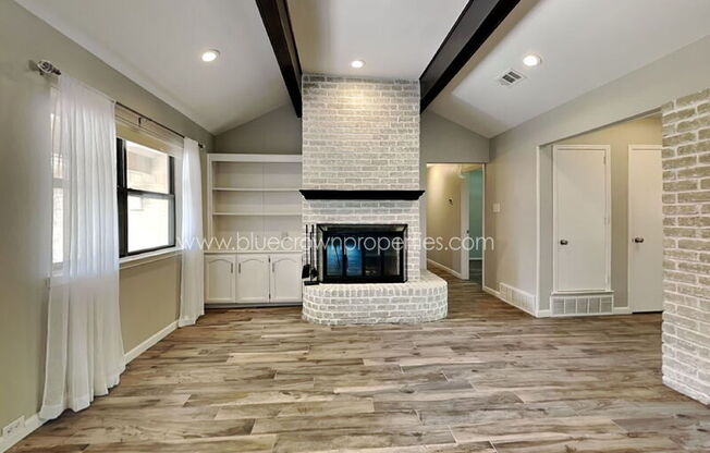 9 BROOKFIELD CT