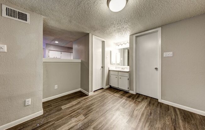 1 bed, 1 bath, 450 sqft, $1,199, Unit 311