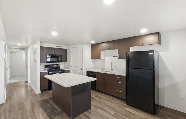 2 beds, 1 bath, 850 sqft, $1,250, Unit B-104