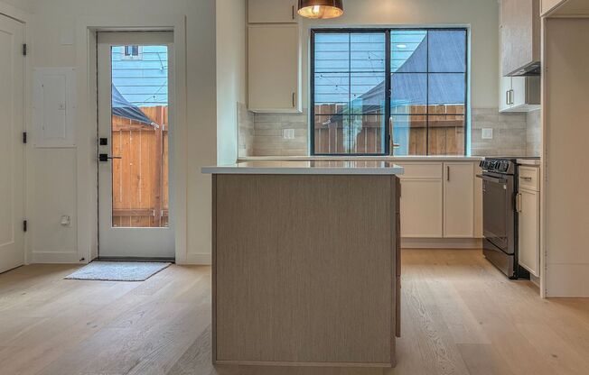 *** Alberta District Brand New 2 Bedroom Townhome Ready for Move- In ***