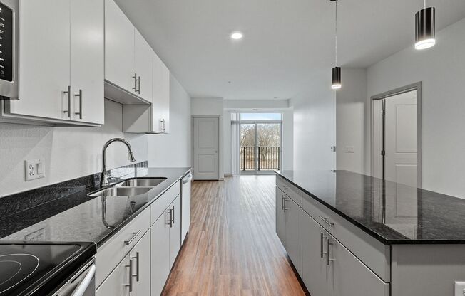 1 bed, 1 bath, 835 sqft, $1,810, Unit 115