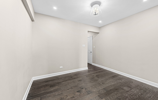 8105 4 AVE