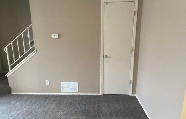 2 beds, 1 bath, 869 sqft, $1,159, Unit 12738A