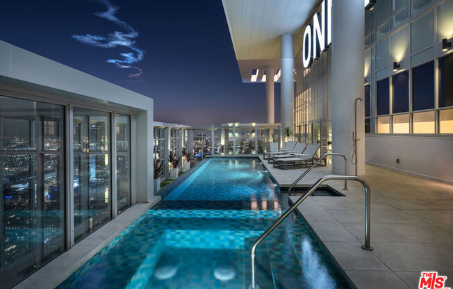 6 beds, 9.5 baths, 19,313 sqft, $80,000, Unit PH