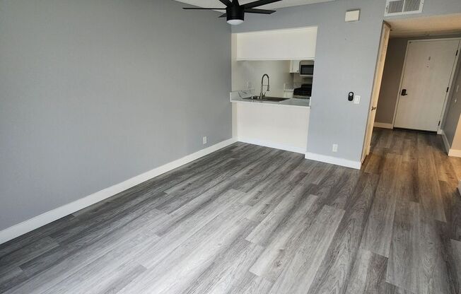 1 bed, 1 bath, 725 sqft, $1,995, Unit 201
