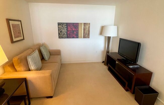 2 beds, 3 baths, $7,650, Unit Trump Tower