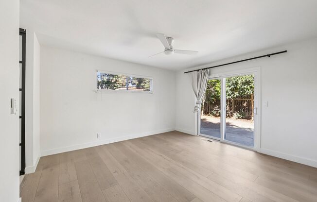 Beautifully Remodeled & Spacious 4bd Single Story House