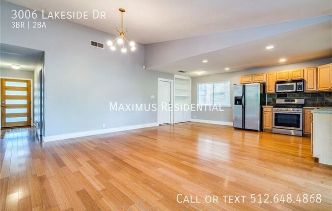 3006 LAKESIDE DR