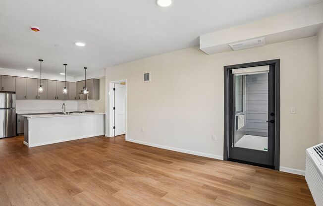 2 beds, 2 baths, 938 sqft, $2,325, Unit 215