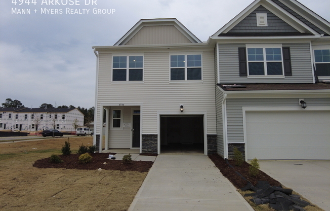 4944 ARKOSE DR