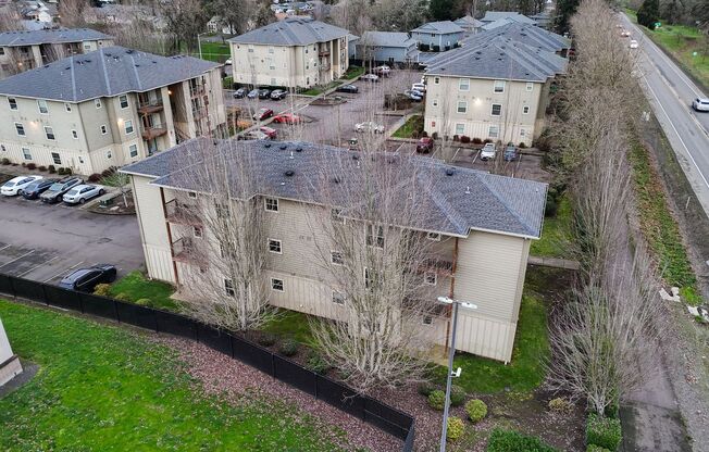 2 beds, 2 baths, 1,090 sqft, $1,600, Unit 501-05