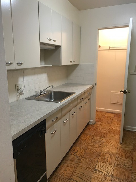 2 beds, 1.5 baths, 1,092 sqft, $1,850, Unit 109