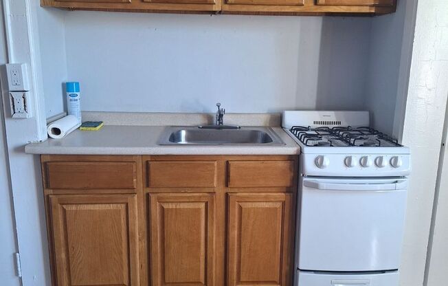Stratford Ave Apartments