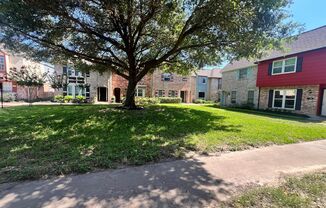 3 beds, 2.5 baths, $1,895, Unit UNIT 40