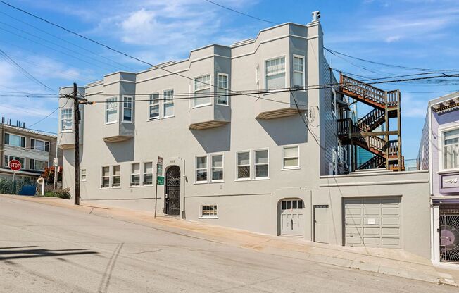 Studio, 1 bath, 350 sqft, $2,495, Unit 6