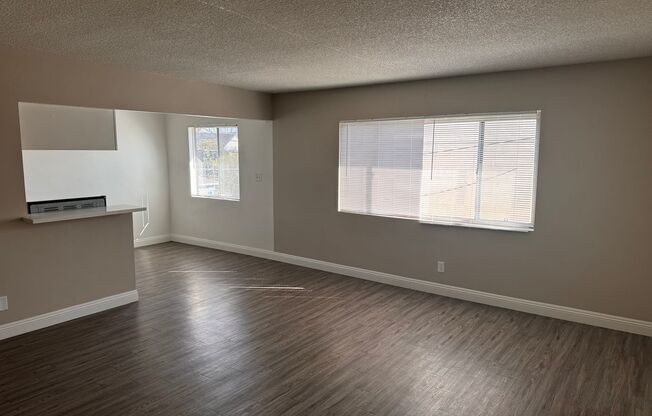 2 beds, 1 bath, $1,895, Unit 9