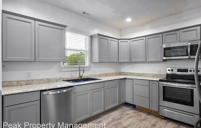 2301 Harwood St. Unit B