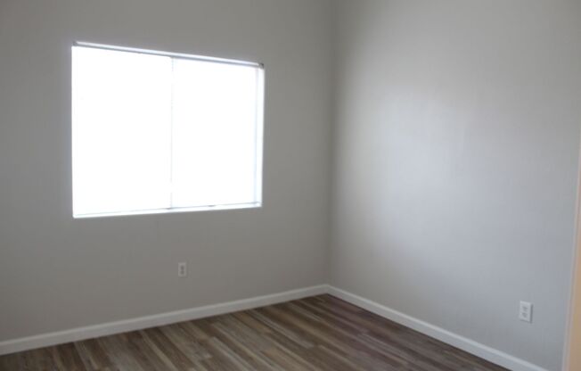 2 beds, 2 baths, $1,350, Unit # 2103