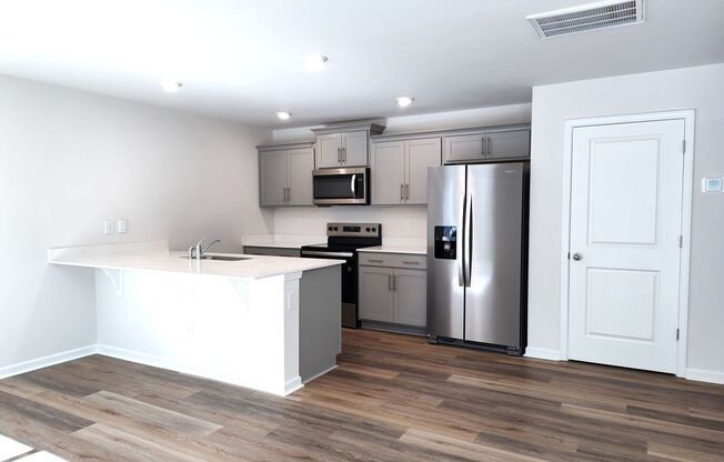 Beautiful 2 Story Townhome Located in the Mallard Creek Towns Community in Charlotte!