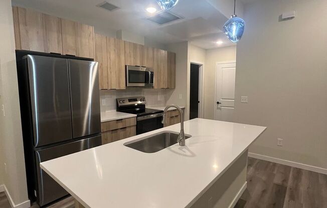 1 bed, 1 bath, 586 sqft, $1,599, Unit 810 #209
