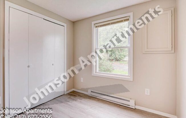 2 beds, 1 bath, 900 sqft, $1,095, Unit 1863 Johnson Rd
