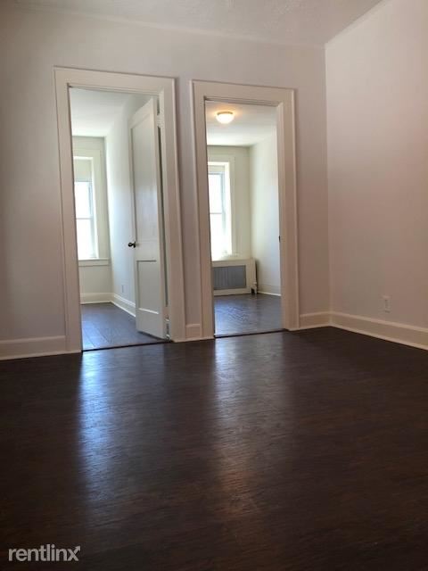3 Bedroom Apartment Over Store - W/D - Parking - Located in New Rochelle