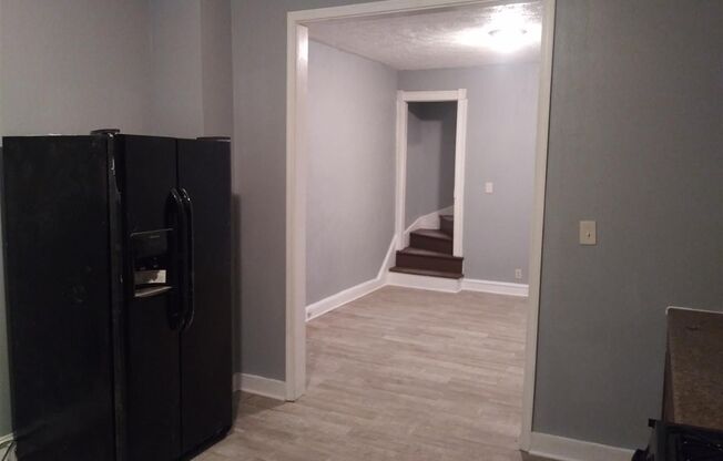 2 beds, 1 bath, $1,200