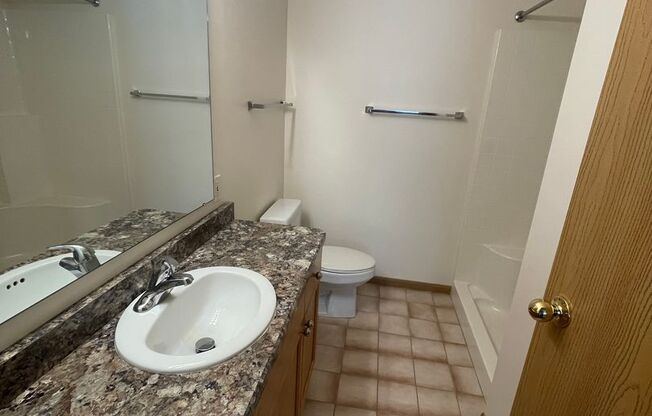 2 beds, 2 baths, 1,050 sqft, $1,410, Unit 1221