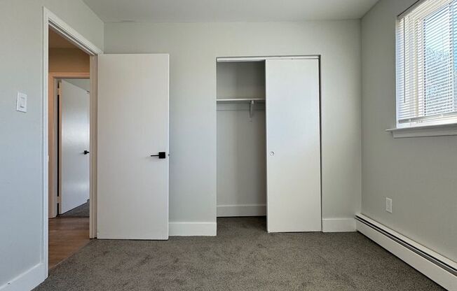 2 beds, 1 bath, 800 sqft, $1,695, Unit C - 32