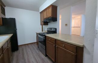 2 beds, 1 bath, 900 sqft, $975, Unit 240-107