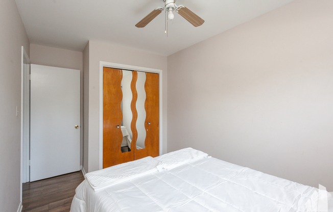 6427 N Hermitage Ave, Chicago IL