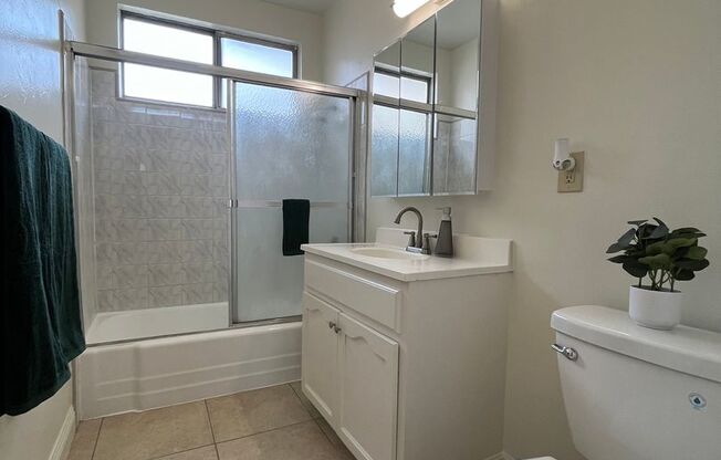 1 bed, 1 bath, 690 sqft, $1,850