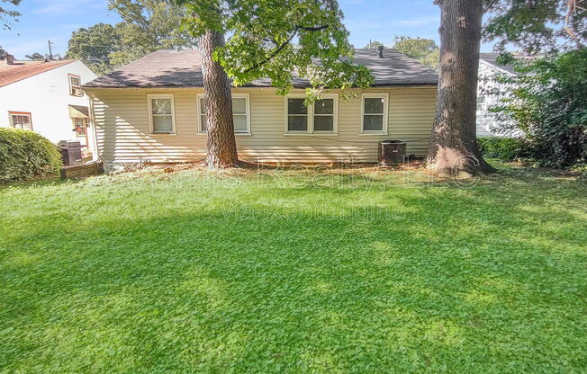 192 W DIXIE AVE SE