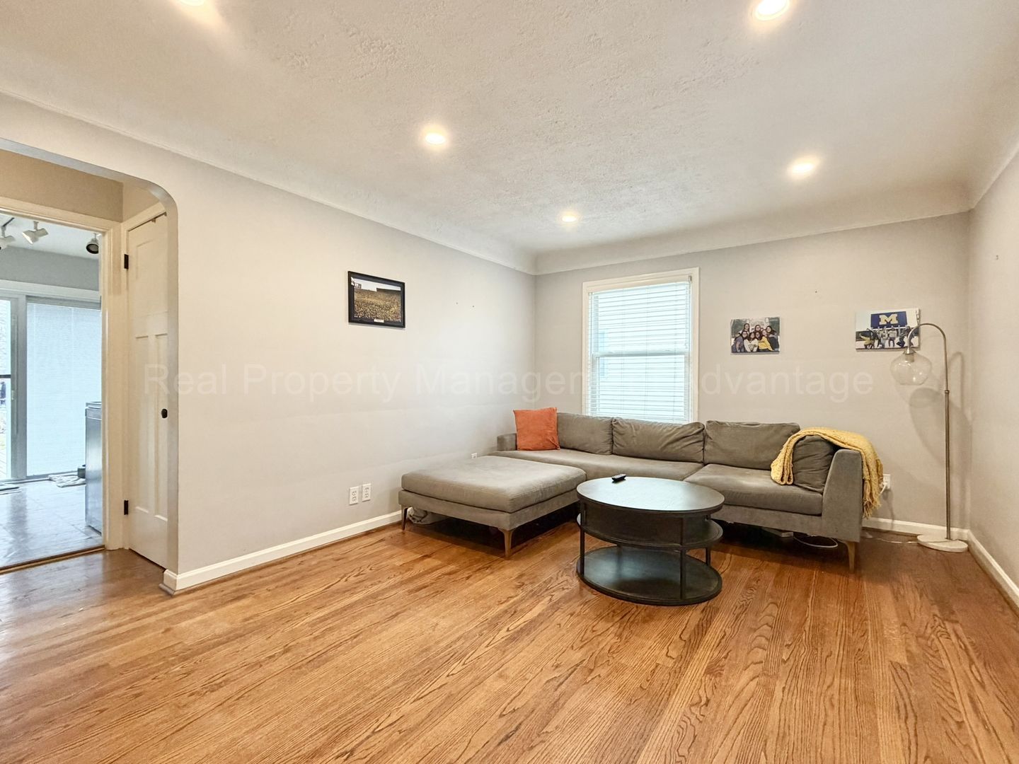 Bright and Renovated Near Downtown Royal Oak