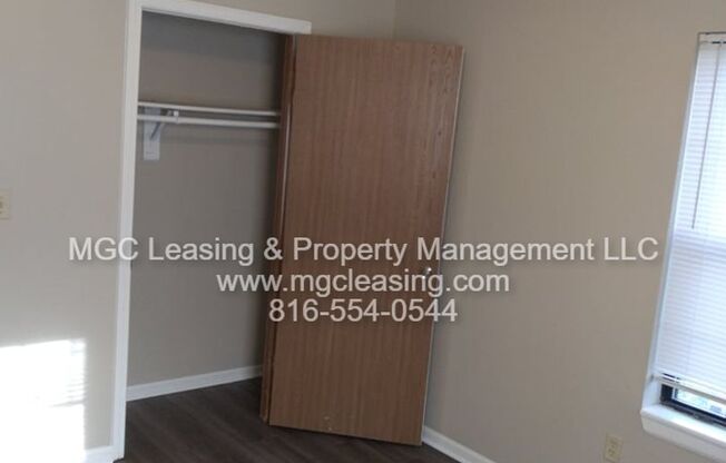 2 beds, 1 bath, $950, Unit 1560-A E 125th St