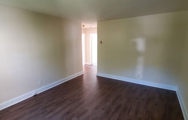 2 beds, 1 bath, $850