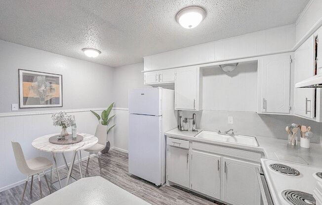 2 beds, 1 bath, 755 sqft, $685, Unit 1317 B