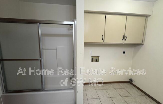 3161 S KIMBROUGH