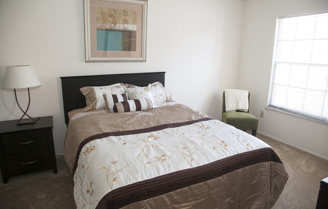 2 beds, 1 bath, 802 sqft, $900, Unit 015F