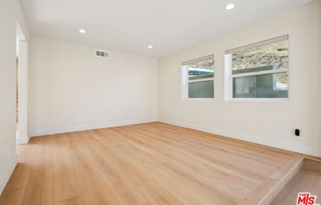 5131 CAMPO RD