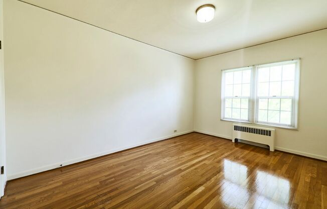 2 beds, 1 bath, 950 sqft, $1,750, Unit 1